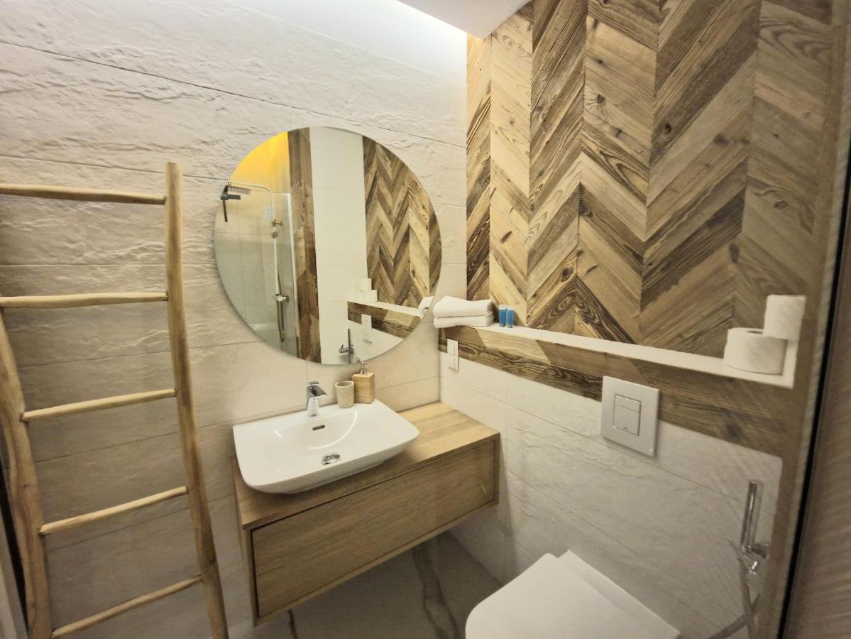 Live & Travel Apartments Waterlane Vintage غدانسك المظهر الخارجي الصورة