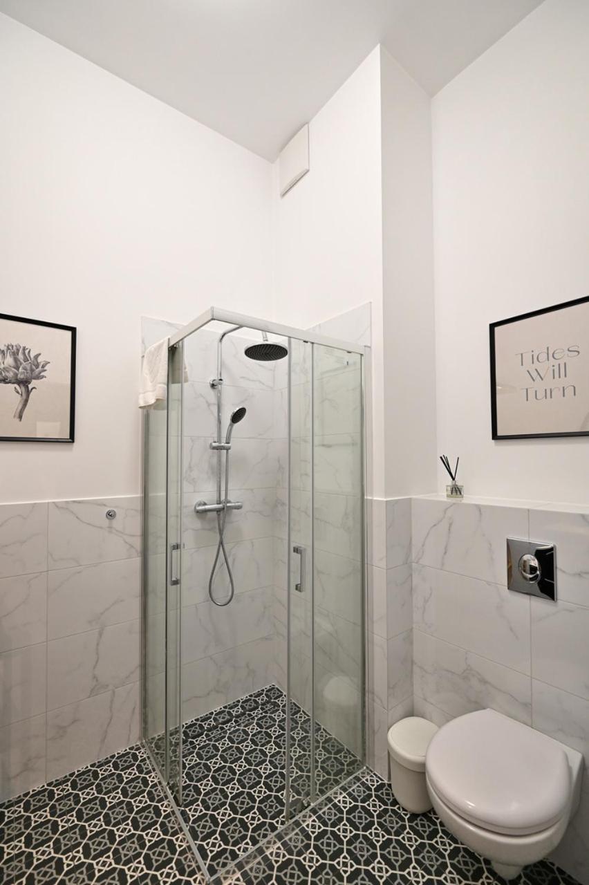 Live & Travel Apartments Waterlane Vintage غدانسك المظهر الخارجي الصورة